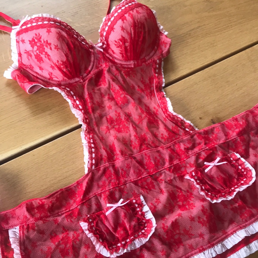 Victoria Secret Sexy Maid Lingerie 🌹🥂